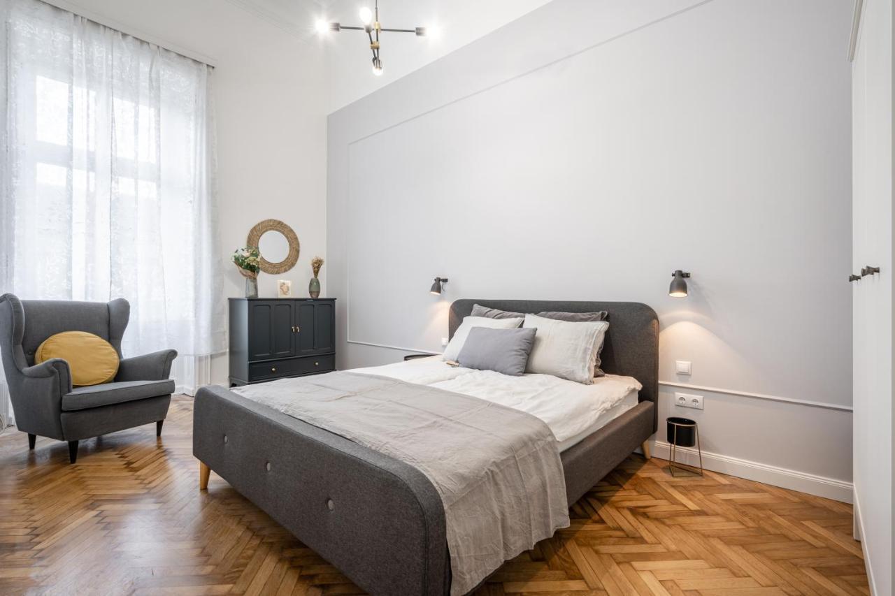 Atmos Glare Apartment Budapeşte Dış mekan fotoğraf