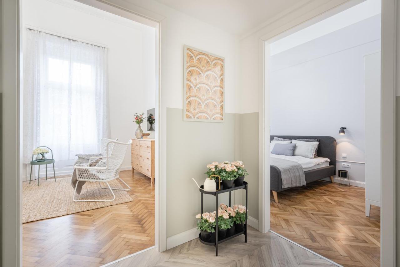 Atmos Glare Apartment Budapeşte Dış mekan fotoğraf